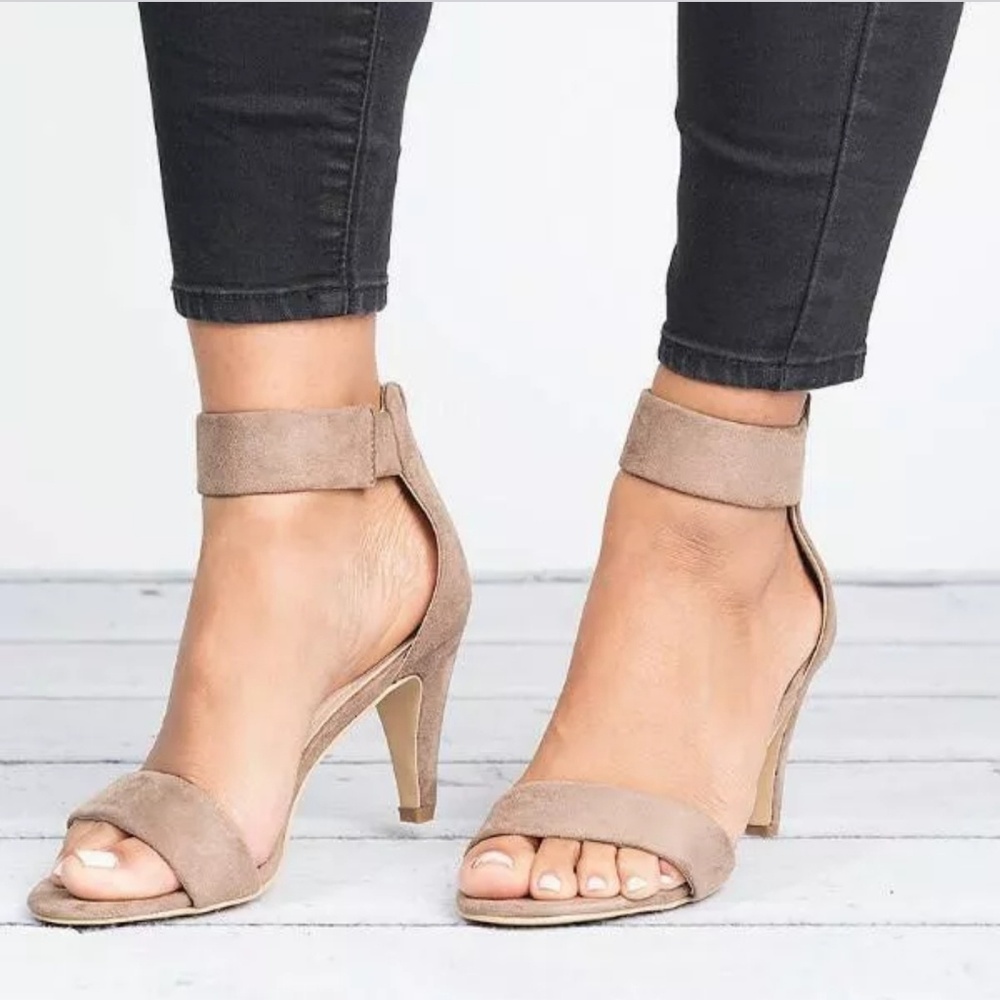 🌟NEW ARRIVAL! Ankle Strap Sandal KHAKI